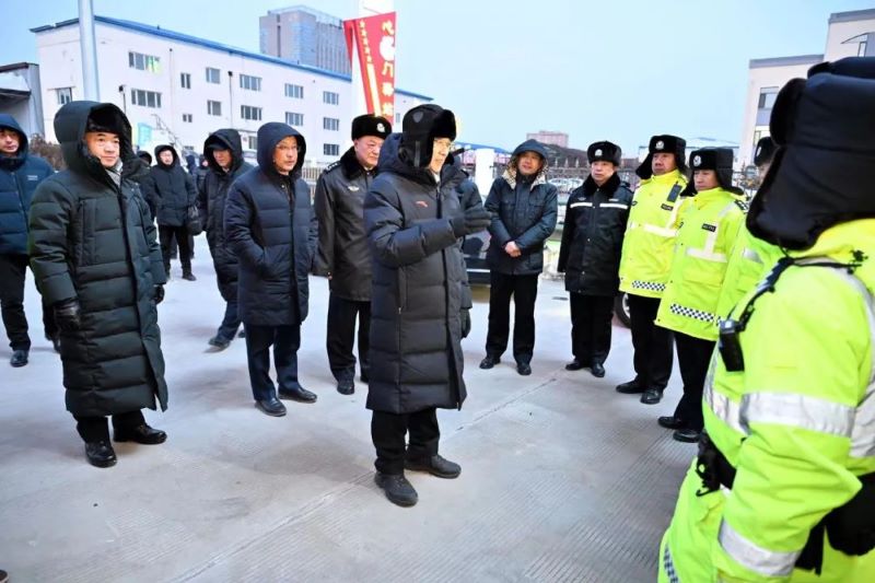 黑龙江省委书记、省人大常委会主任许勤到哈尔滨市检查调度安全生产和低温冰雪灾害防范应对工作