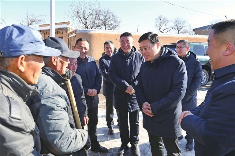 山西省委常委、太原市委书记韦韬深入阳曲县部分乡村，调研督导防范应对低温雨雪冰冻灾害工作