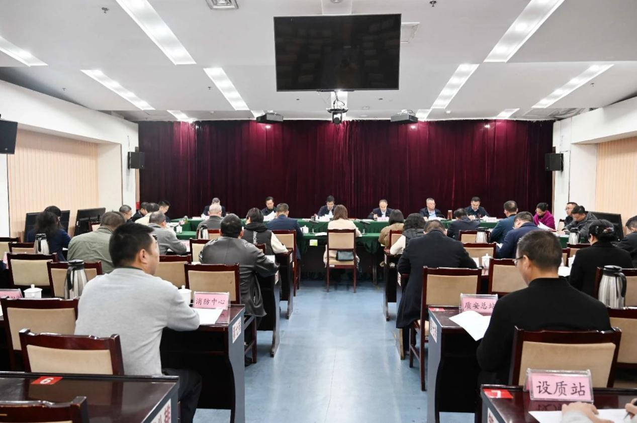 贵州省住房城乡建设厅党组召开2023年第四季度理论学习中心组集中学习研讨会