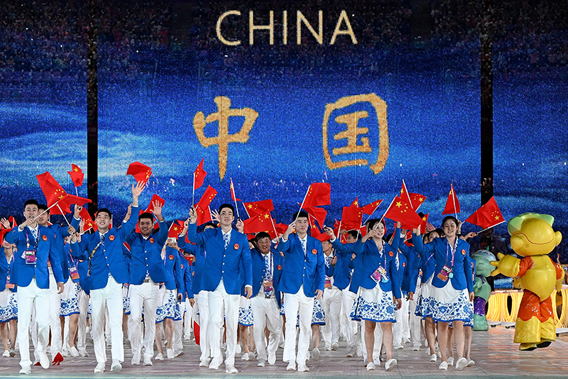 登高壮观天地间——以习近平同志为核心的党中央引领全面建设社会主义现代化国家迈上新征程
