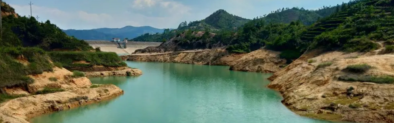 进行水资源质量调查,如何选择合适的采样点和采样方案