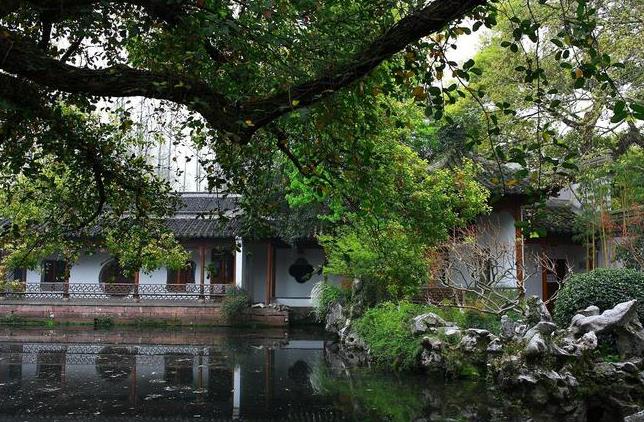 **浙江省园林绿化及仿古建筑工程预算定额(2018版) 下册主要包含以下内容**：