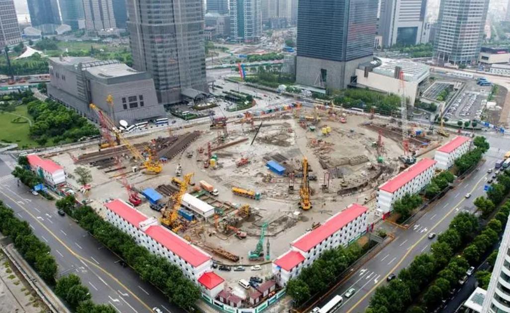 上海市安装工程预算定额第八册《工业管道工程》主要包括以下内容：