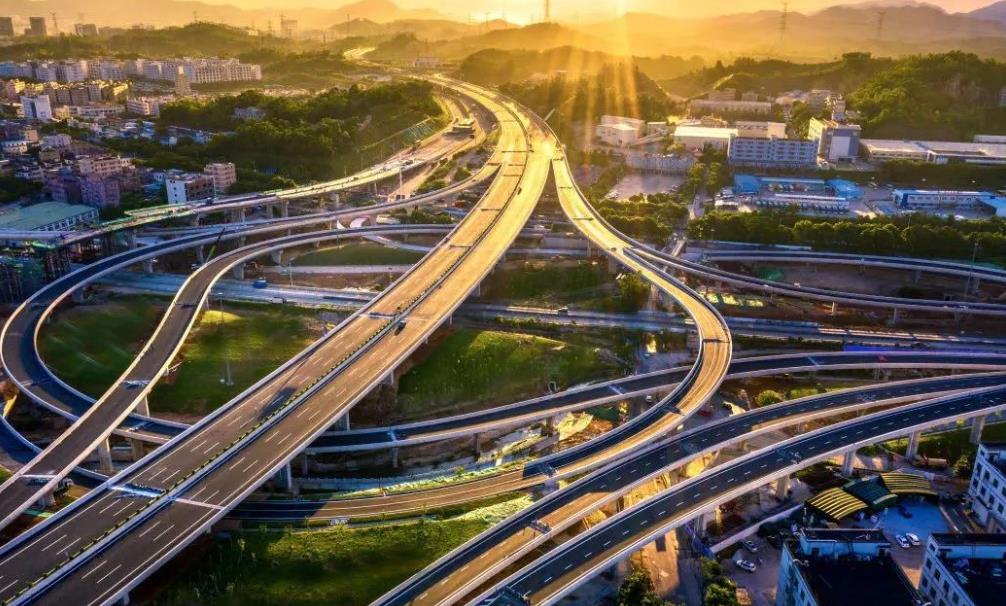 2023年1月广东省交通建设工程主要外购材料信息价表主要包括以下内容：