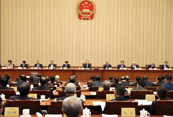 李强主持召开国务院常务会议 研究做强国内大循环重点政策举措落实工作等